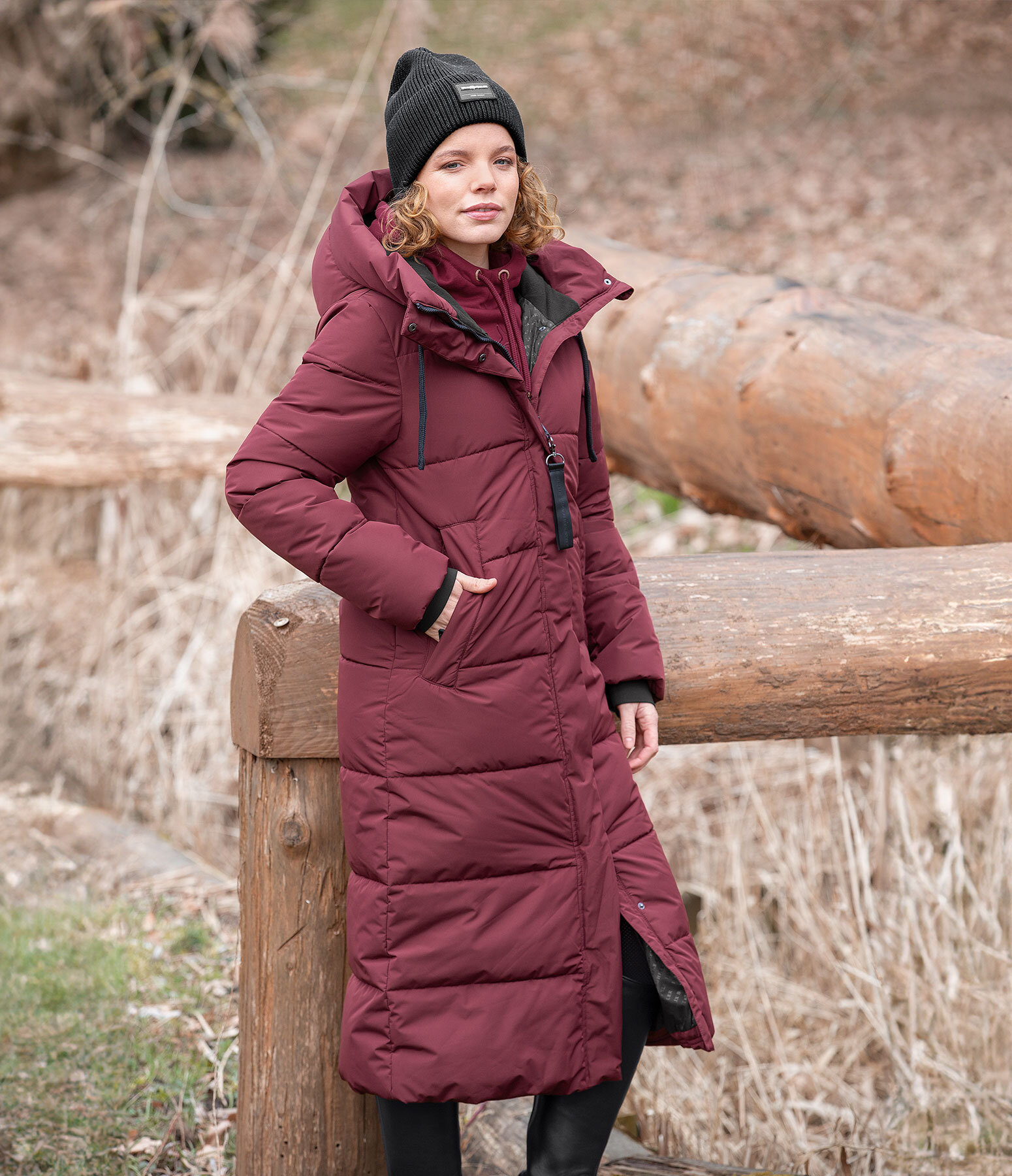 Dames-Outfit Anne in burgundy