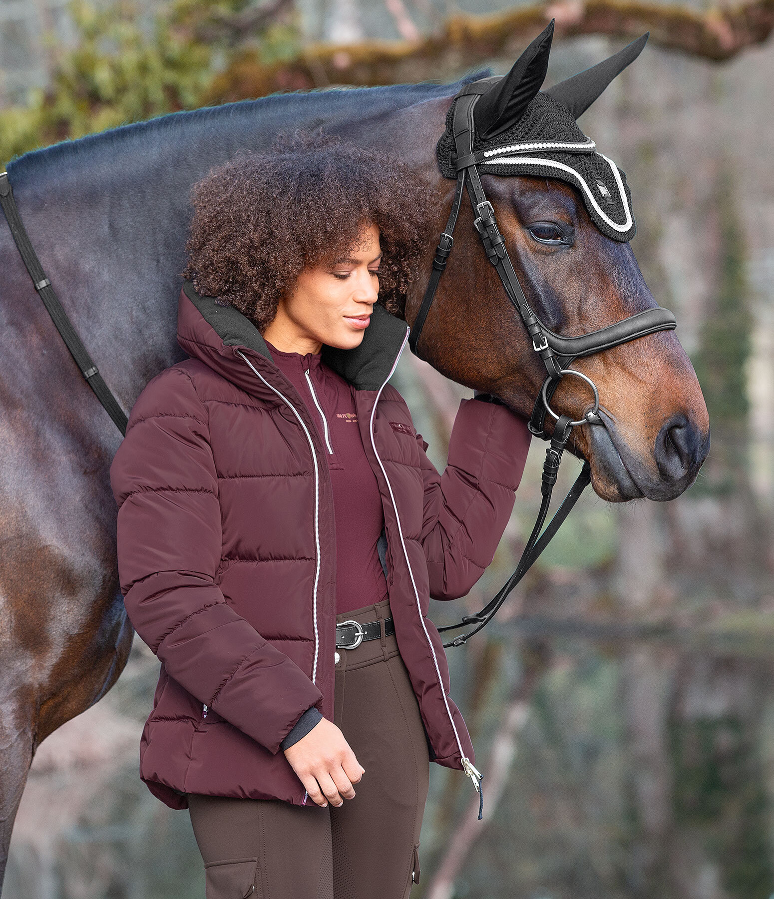 Dames-Outfit Elina in mahonie